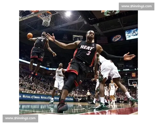 名人堂现场复刻詹韦连线：篮球史诗的热血回响