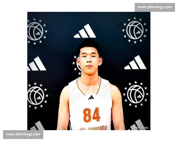 同曦补强内线短板！首钢旧将所罗门加盟，防守篮板成战术核心