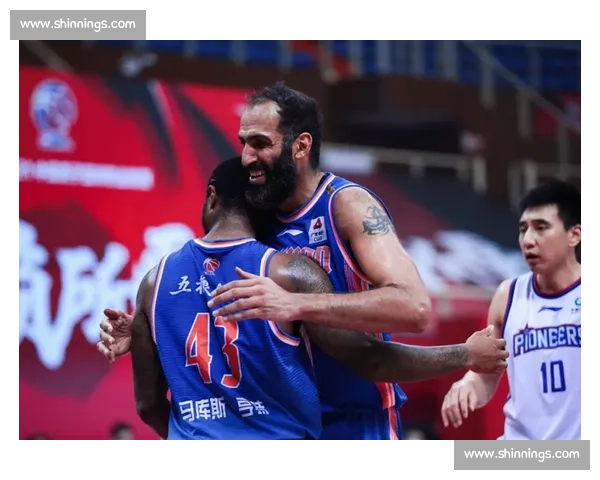 广东双核交易风云！布朗洛夫顿归化受阻，广厦双星闪耀国际赛场