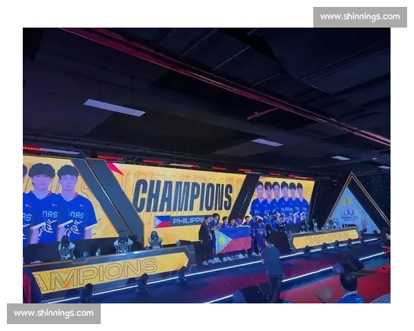 电竞盛宴!英雄联盟手游联赛线下观赛火爆,现场气氛嗨翻天!